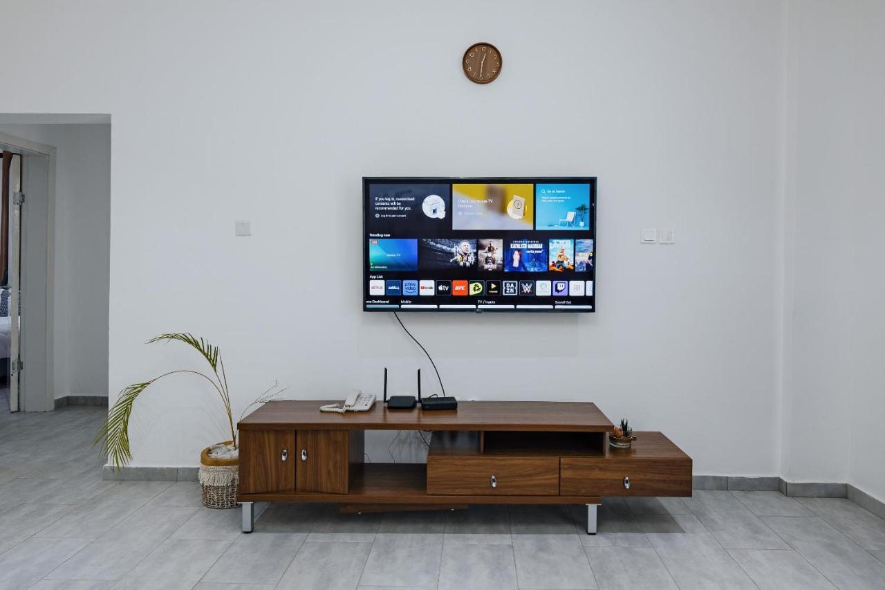 The Avery Apartments At Odomaa Place B, East Airport Accra Luaran gambar