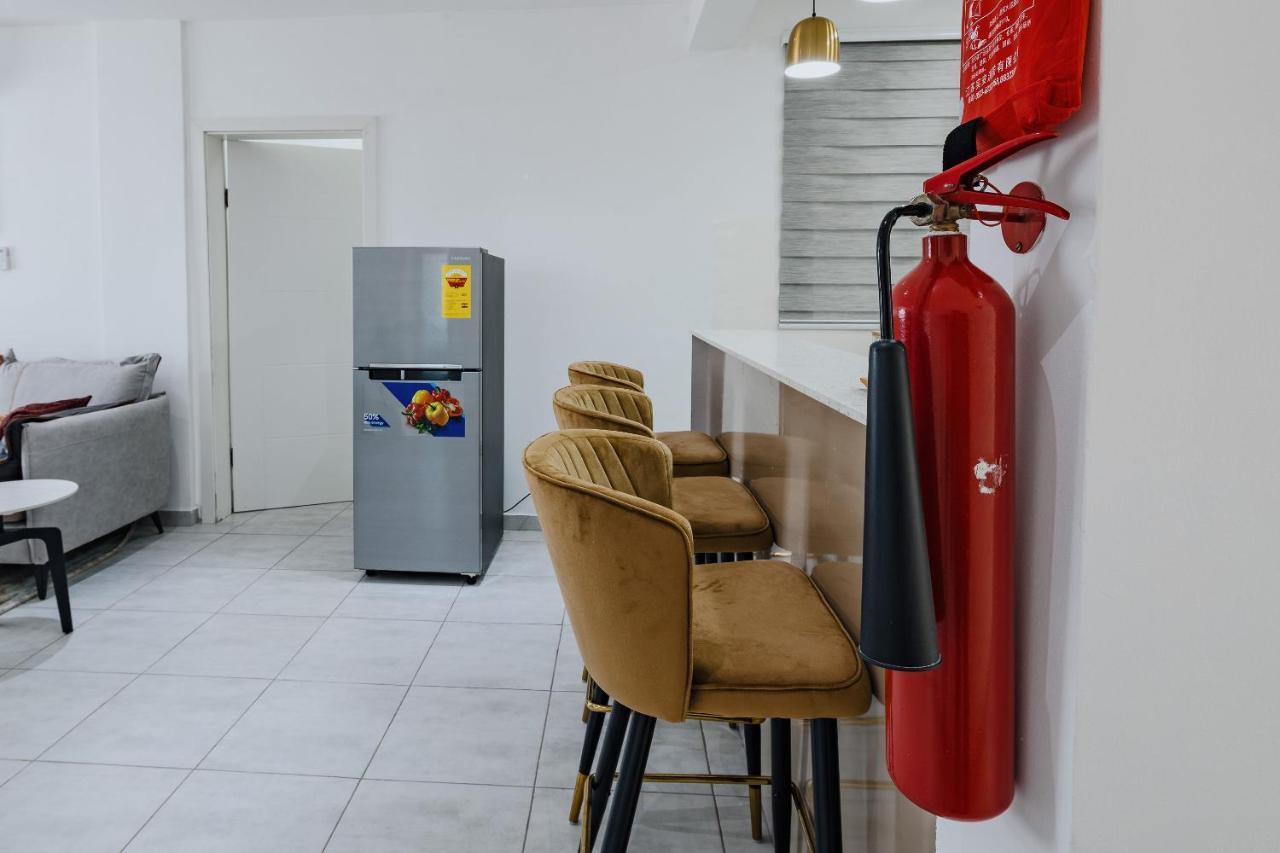The Avery Apartments At Odomaa Place B, East Airport Accra Luaran gambar