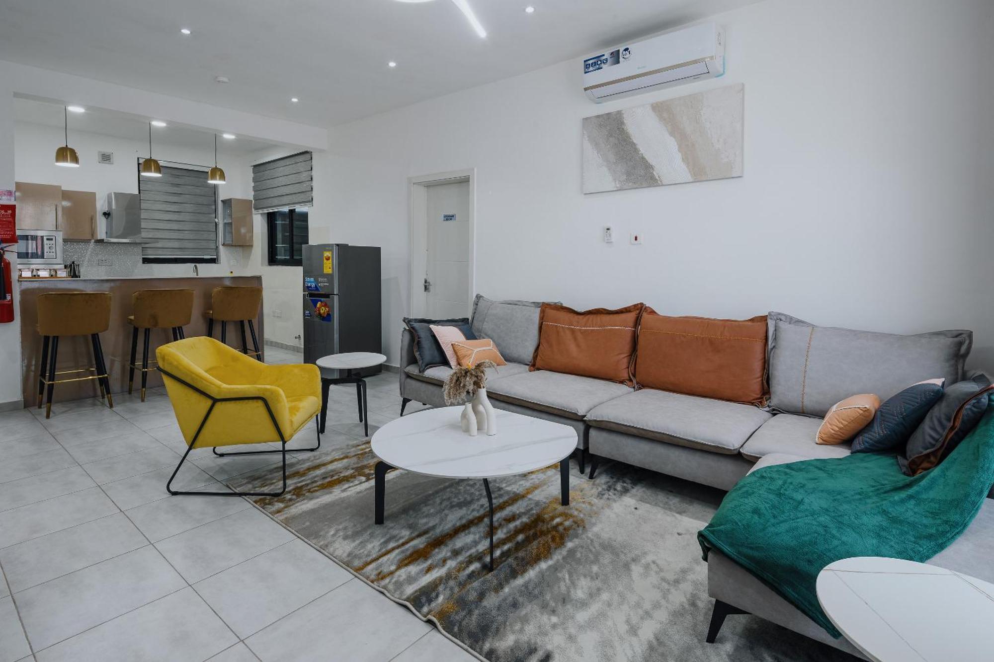 The Avery Apartments At Odomaa Place B, East Airport Accra Luaran gambar