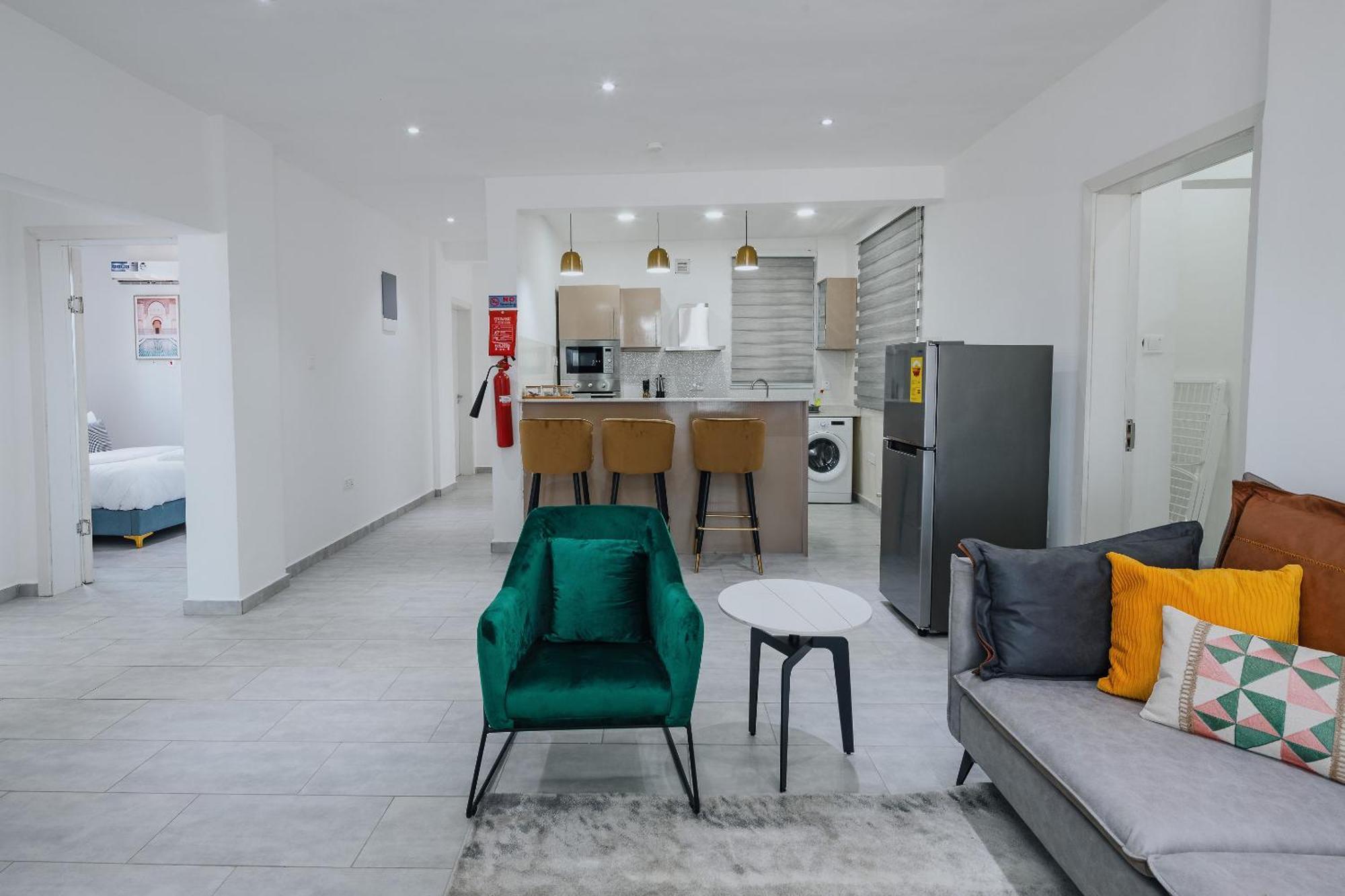 The Avery Apartments At Odomaa Place B, East Airport Accra Luaran gambar