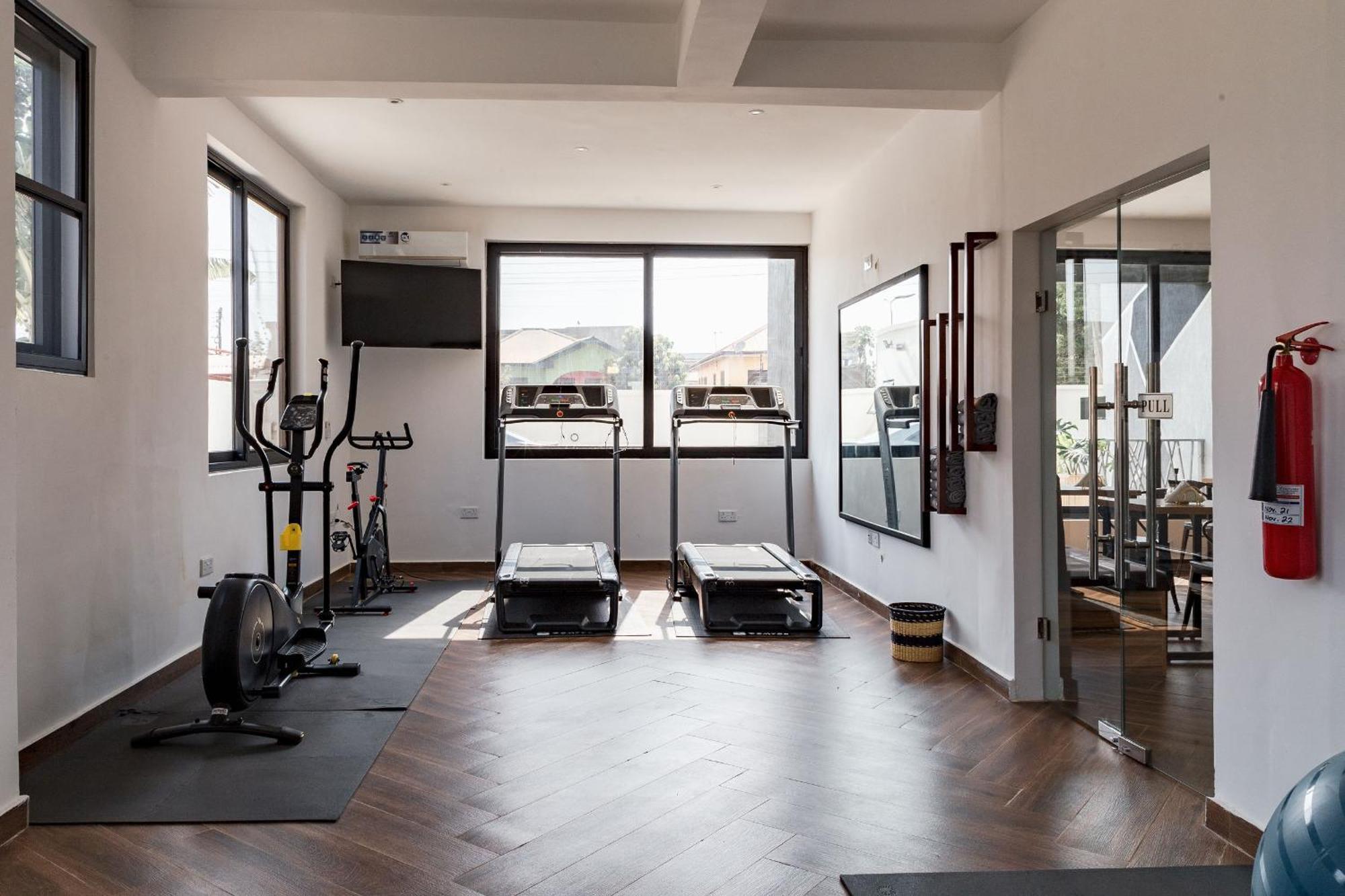 The Avery Apartments At Odomaa Place B, East Airport Accra Luaran gambar