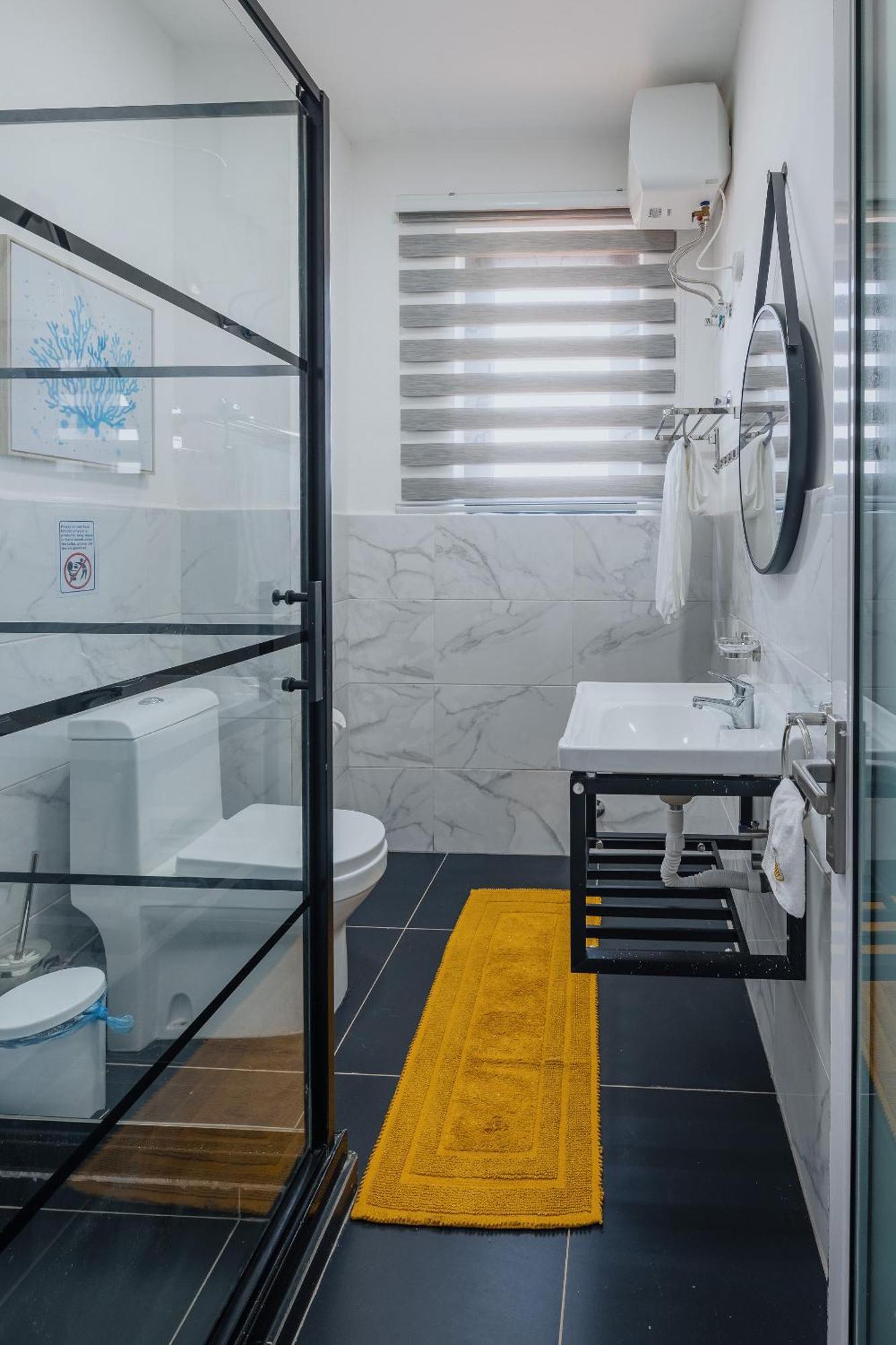 The Avery Apartments At Odomaa Place B, East Airport Accra Luaran gambar
